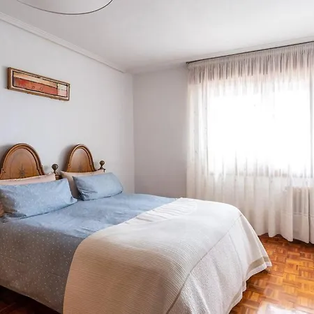 Espacioso Piso Con Parking Apartment